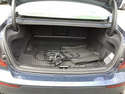 2024 Volvo S60 Recharge Plug-In Hybrid T8 Ultimate Dark Theme