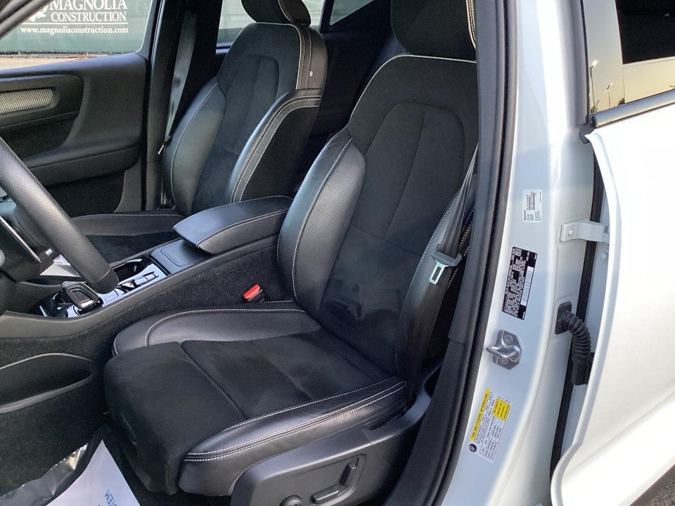 2020 Volvo XC40 T5 R-Design