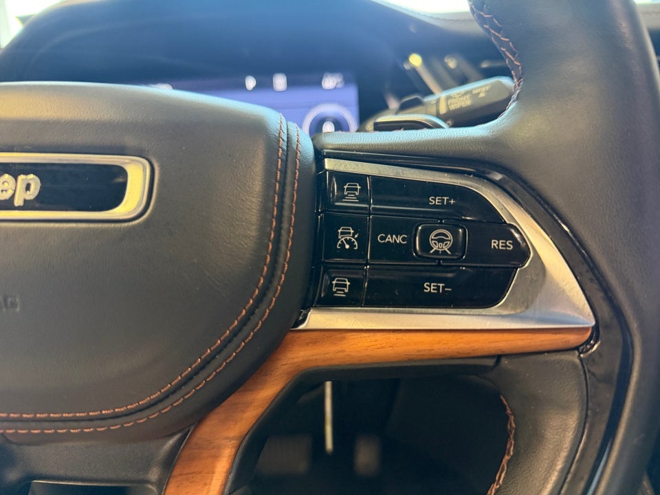 2023 Jeep Grand Cherokee L Summit Reserve 4x4