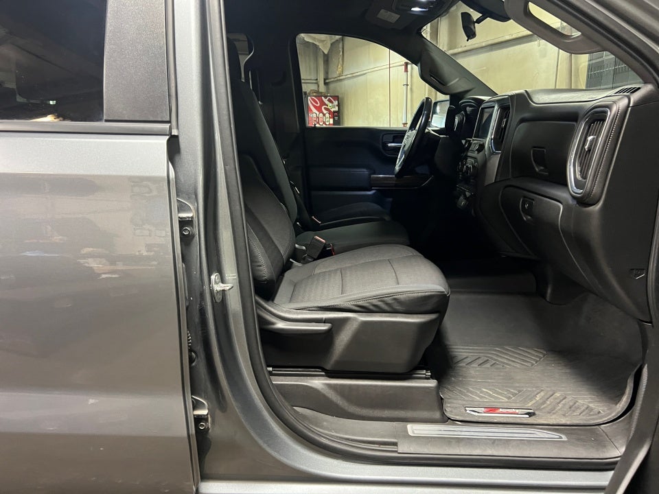 2021 Chevrolet Silverado 1500 4WD Crew Cab Short Bed RST