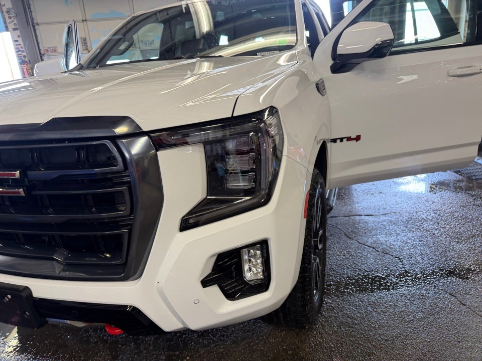 2024 GMC Yukon 4WD AT4