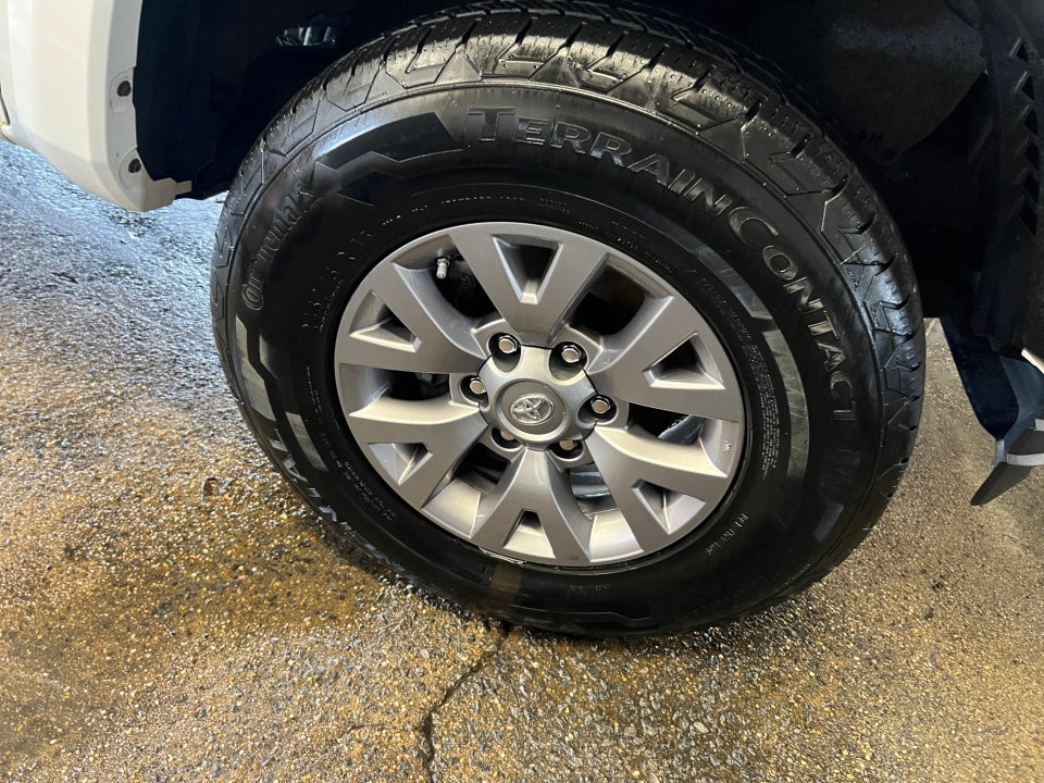 2019 Toyota Tacoma SR5 V6