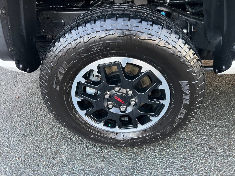 2025 Toyota Tacoma Hybrid TRD Off Road
