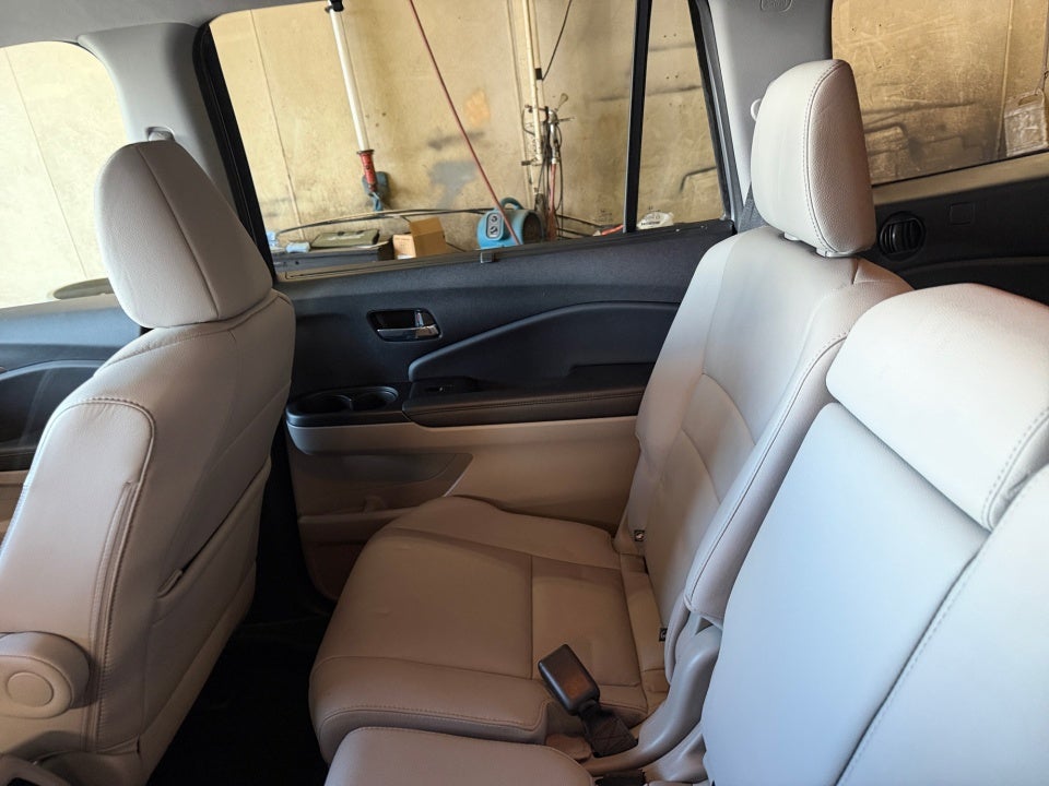 2022 Honda Pilot AWD Special Edition