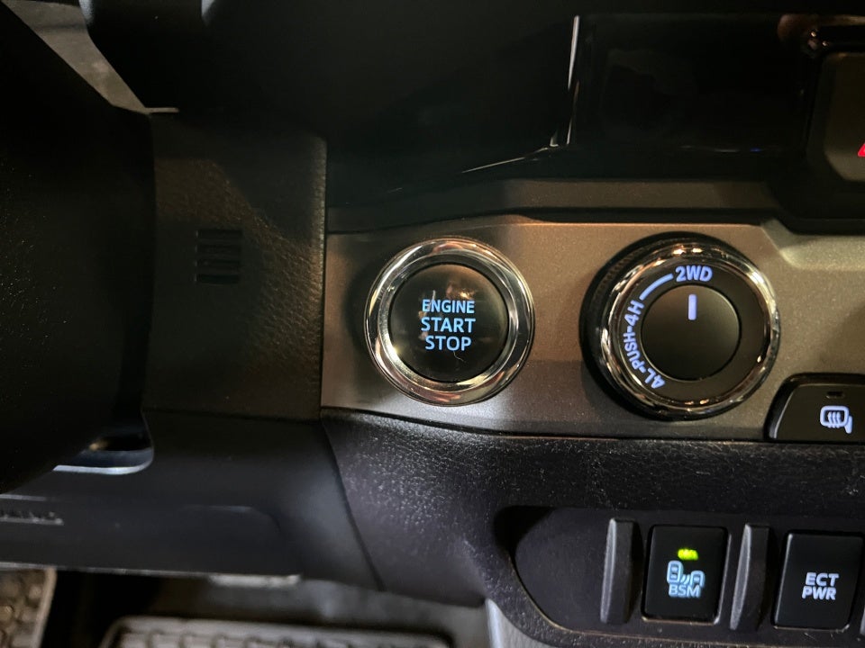 2017 Toyota Tacoma TRD Sport