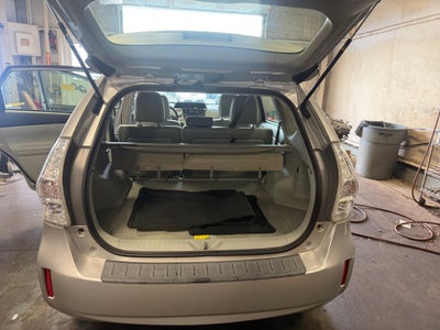 2013 Toyota Prius v Five