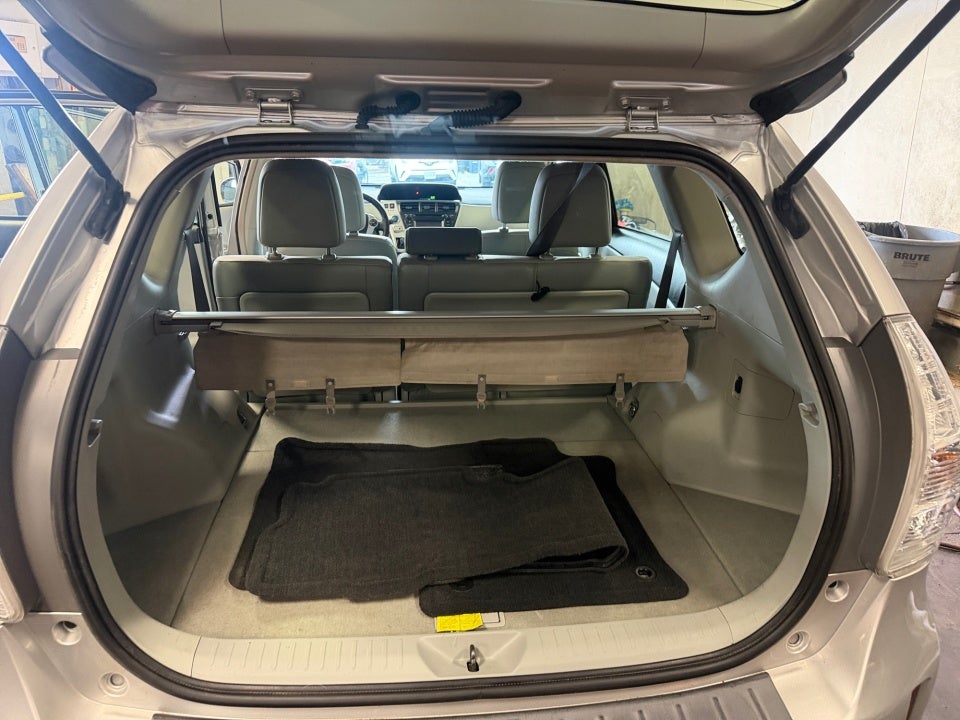 2013 Toyota Prius v Five