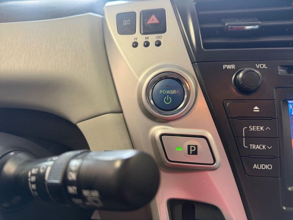 2013 Toyota Prius v Five