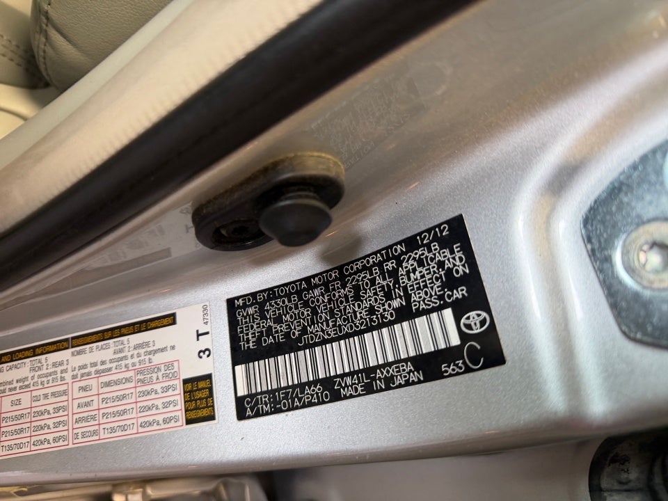 2013 Toyota Prius v Five