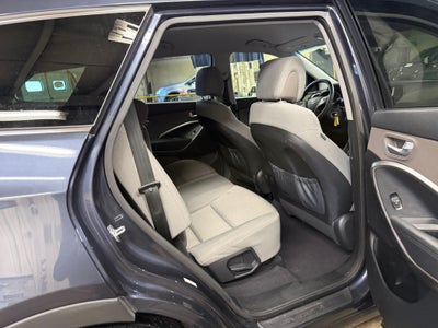 2017 Hyundai Santa Fe SE