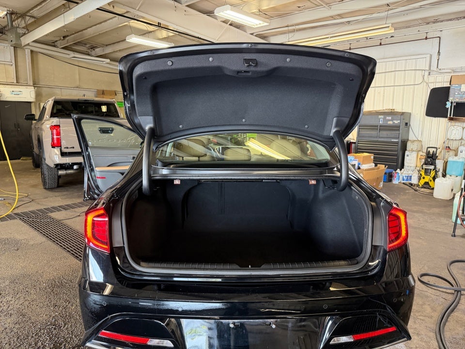 2023 Hyundai Sonata Hybrid Limited