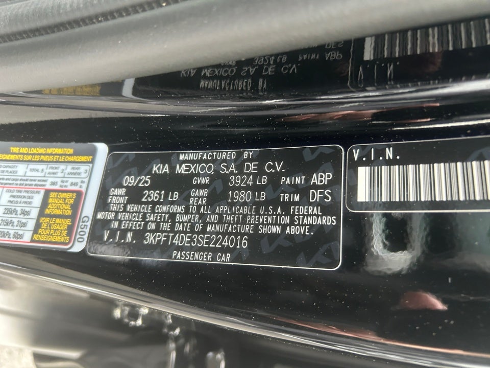 2025 Kia K4 LXS
