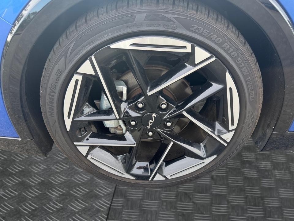 2025 Kia K4 GT-Line