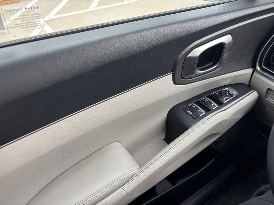 2025 Kia Sorento X-Line EX