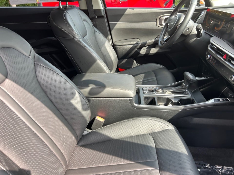 2025 Kia Sorento X-Line EX