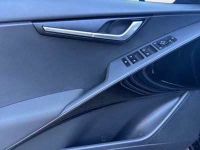 2024 Kia Niro EX Touring
