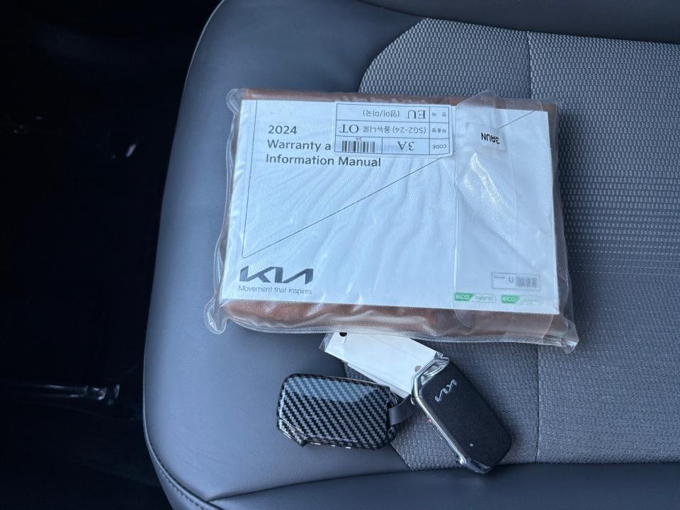 2024 Kia Niro EX Touring