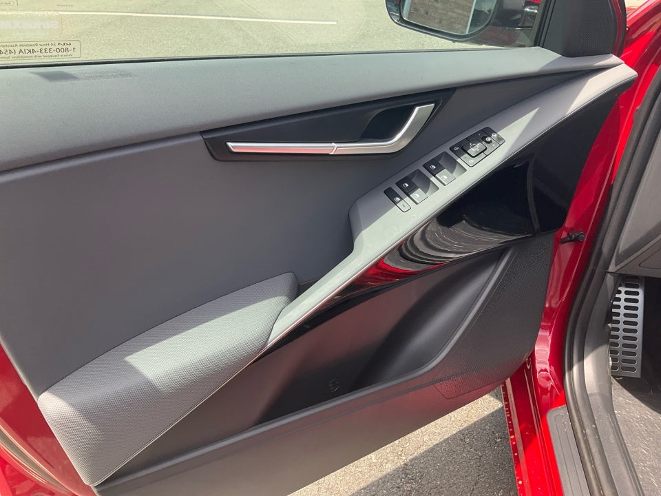 2025 Kia Niro EX Touring