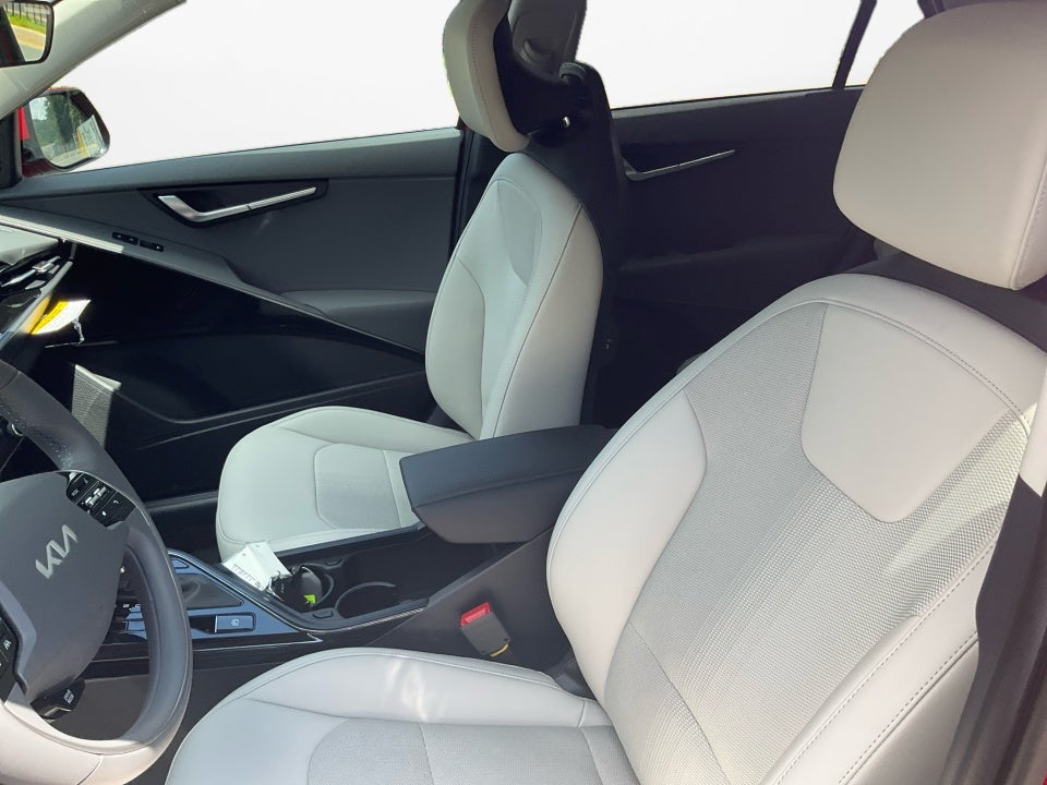 2025 Kia Niro EX Touring