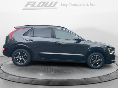 2025 Kia Niro SX