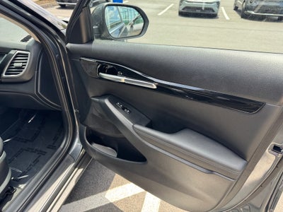 2025 Kia Seltos X-Line