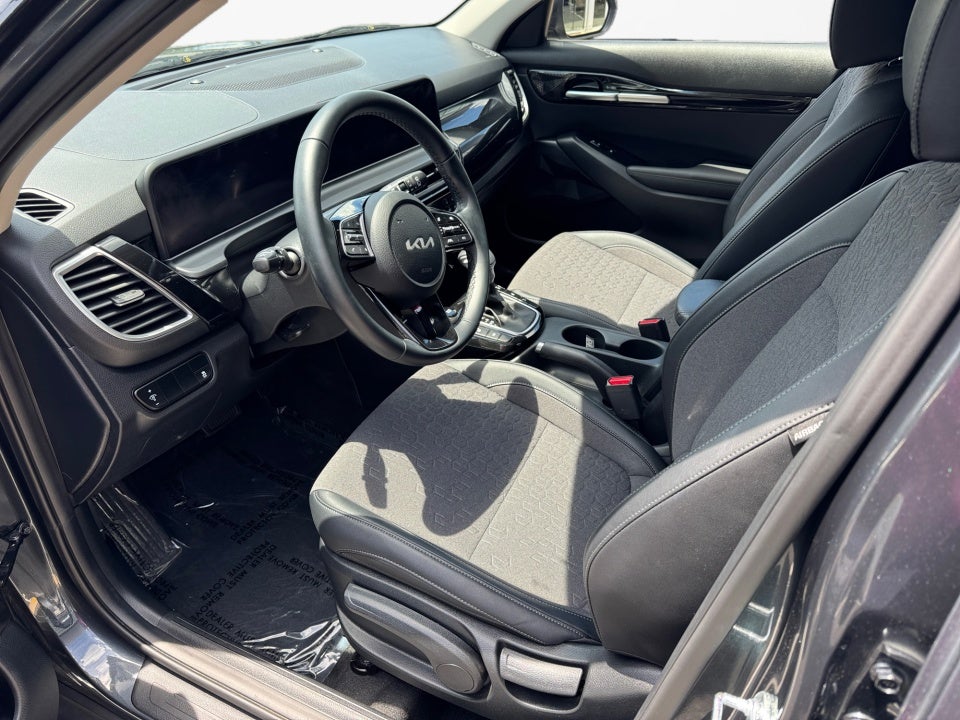 2025 Kia Seltos X-Line