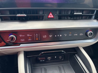 2025 Kia Sportage Hybrid EX