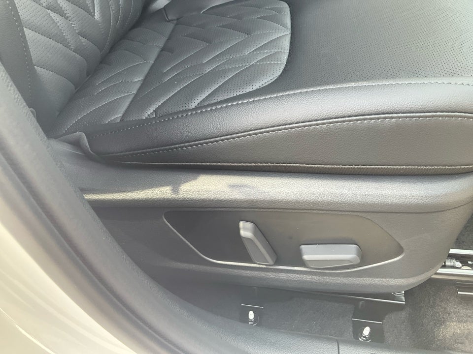 2025 Kia Sportage Plug-In Hybrid X-Line Prestige