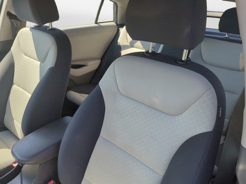 2018 Hyundai Ioniq Hybrid Blue
