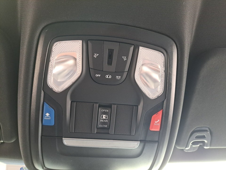 2023 RAM 1500 Big Horn Crew Cab 4x4 5'7" Box