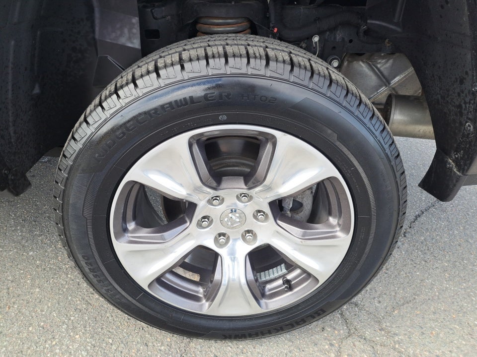 2020 RAM 1500 Laramie Crew Cab 4x4 6'4" Box