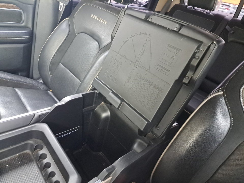 2020 RAM 1500 Laramie Crew Cab 4x4 6'4" Box