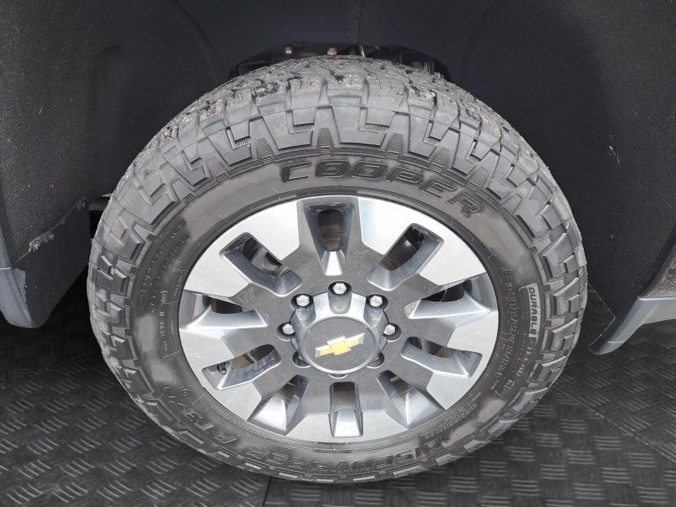 2021 Chevrolet Silverado 2500HD 4WD Crew Cab Standard Bed Custom