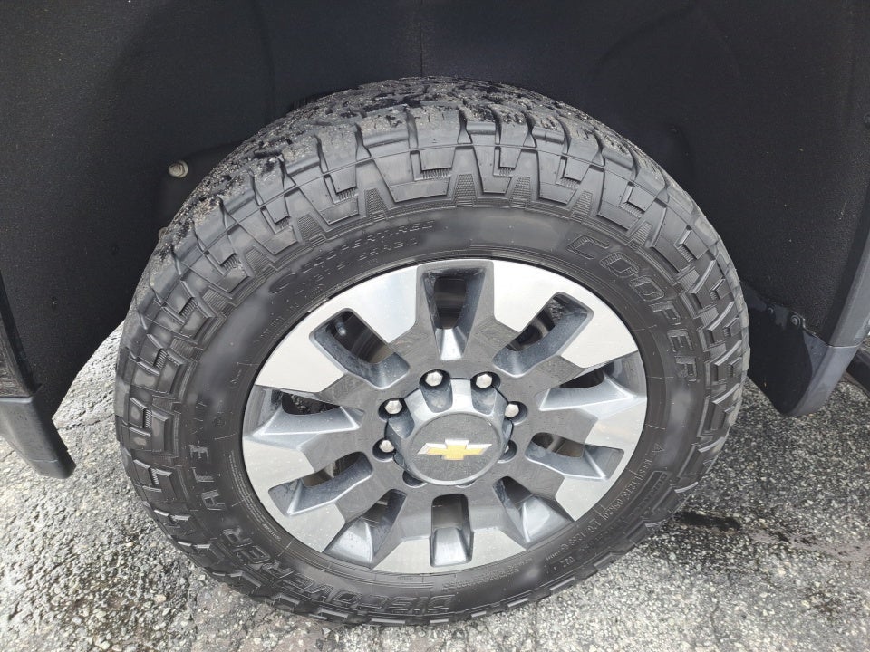 2021 Chevrolet Silverado 2500HD 4WD Crew Cab Standard Bed Custom