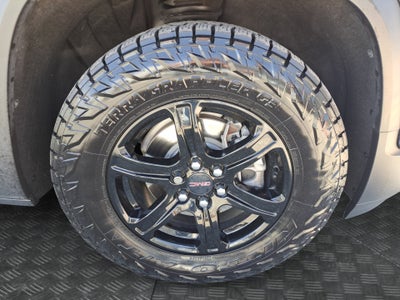 2022 GMC Acadia AWD AT4
