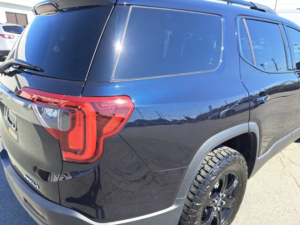 2022 GMC Acadia AWD AT4