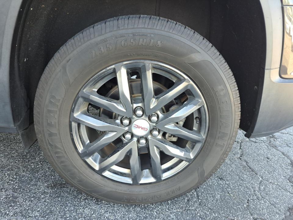 2017 GMC Acadia SLT