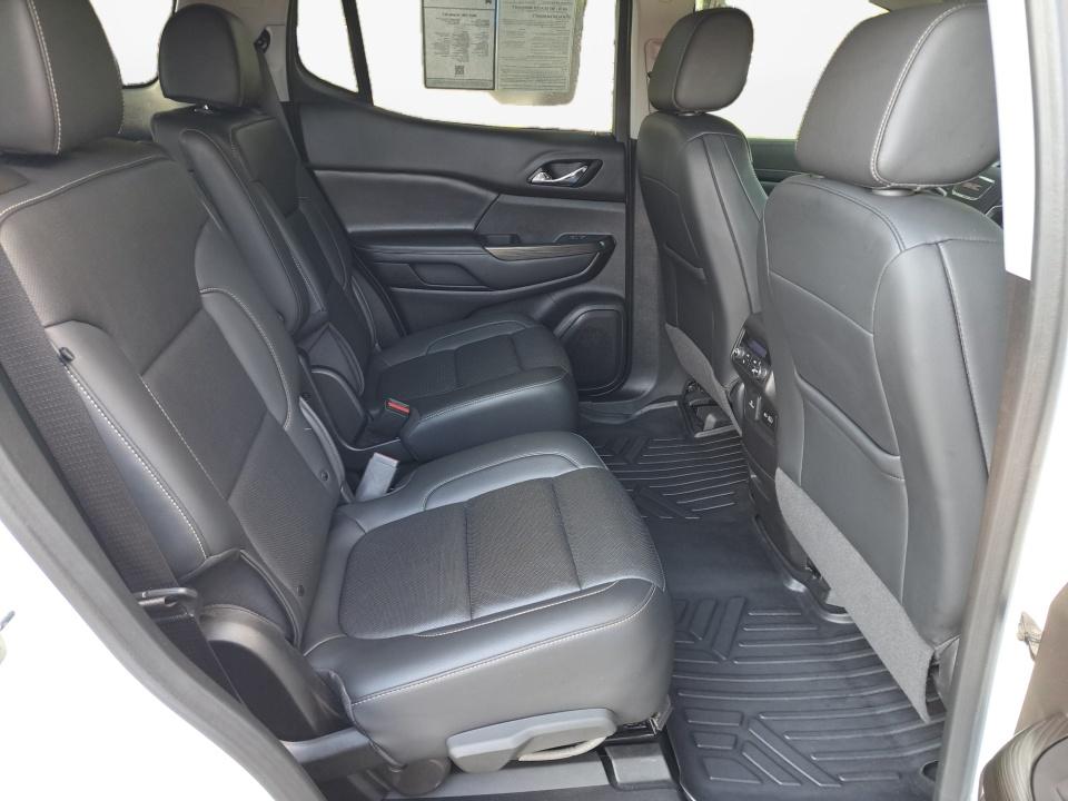 2022 GMC Acadia SLT