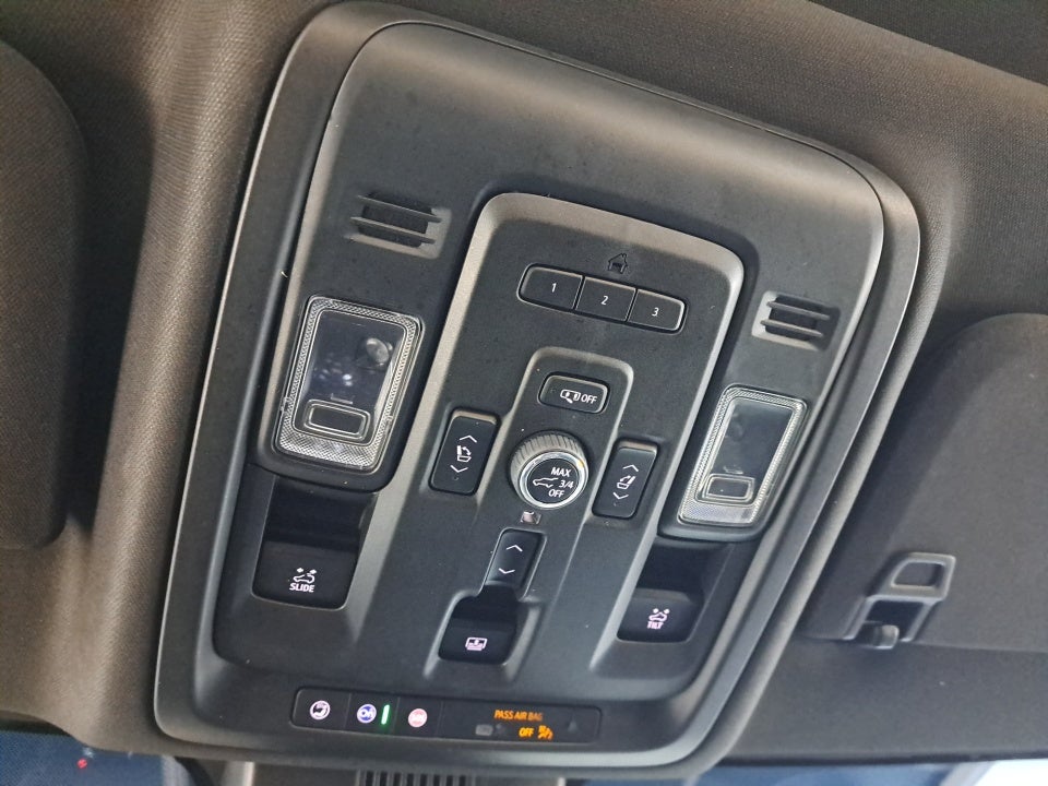 2023 GMC Yukon 4WD Denali