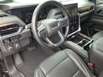 2025 GMC Yukon 4WD Denali