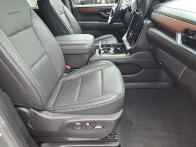 2025 GMC Yukon XL 4WD Denali