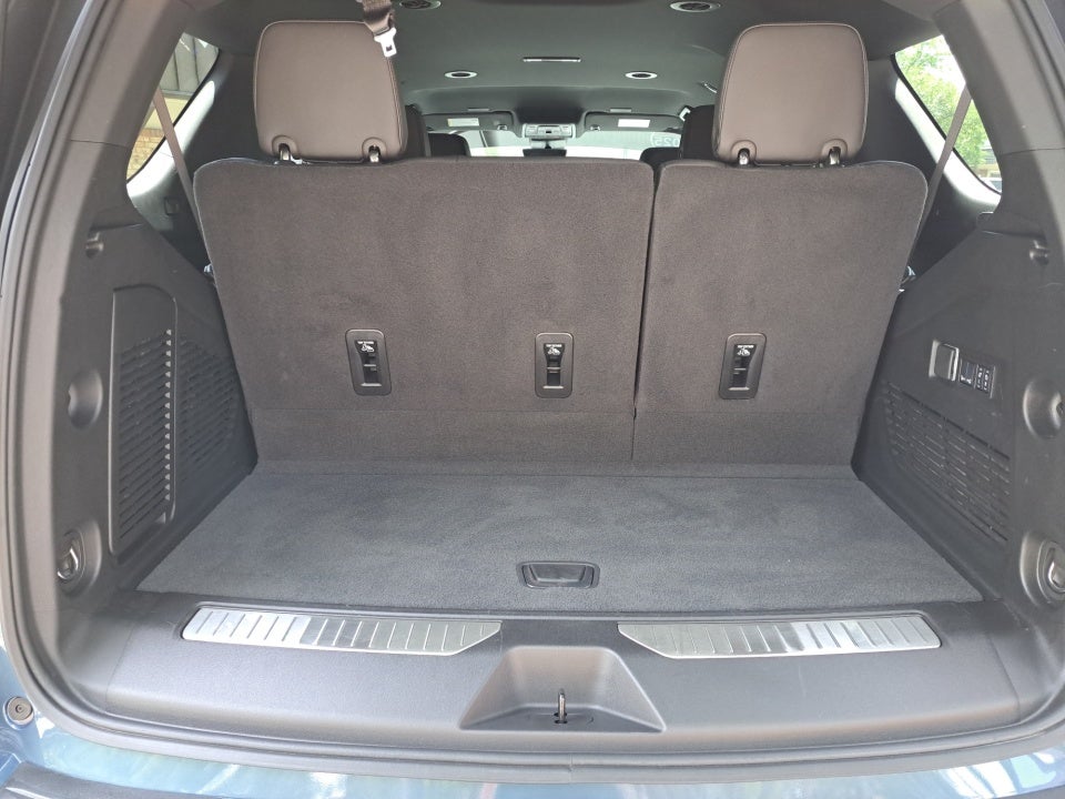 2025 Chevrolet Tahoe 4WD High Country