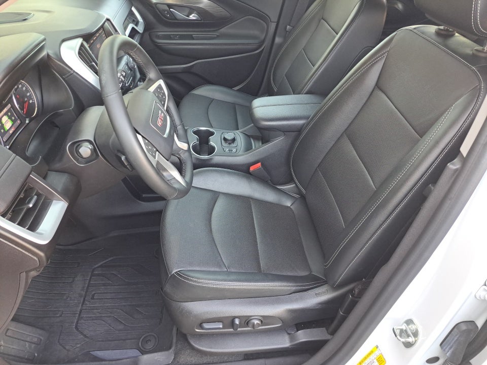 2024 GMC Terrain AWD SLT