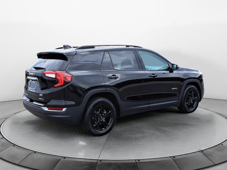 2024 GMC Terrain AT4