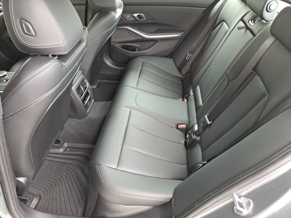 2025 BMW 330i 330i xDrive