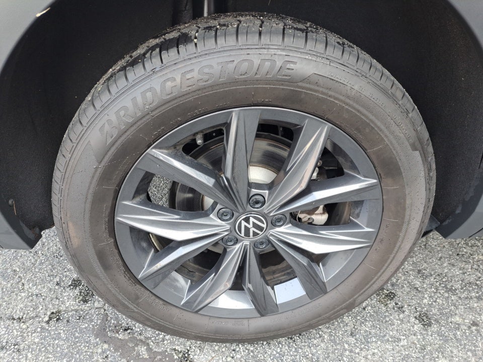 2024 Volkswagen Tiguan SE