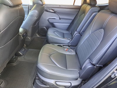 2023 Toyota Highlander Hybrid XLE