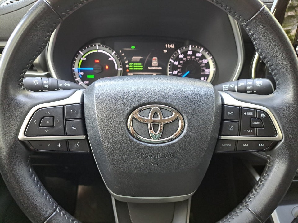 2023 Toyota Highlander Hybrid XLE