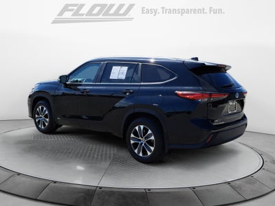 2023 Toyota Highlander Hybrid XLE