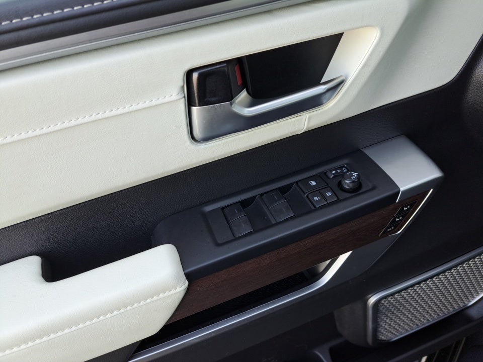 2024 Toyota Sequoia Capstone